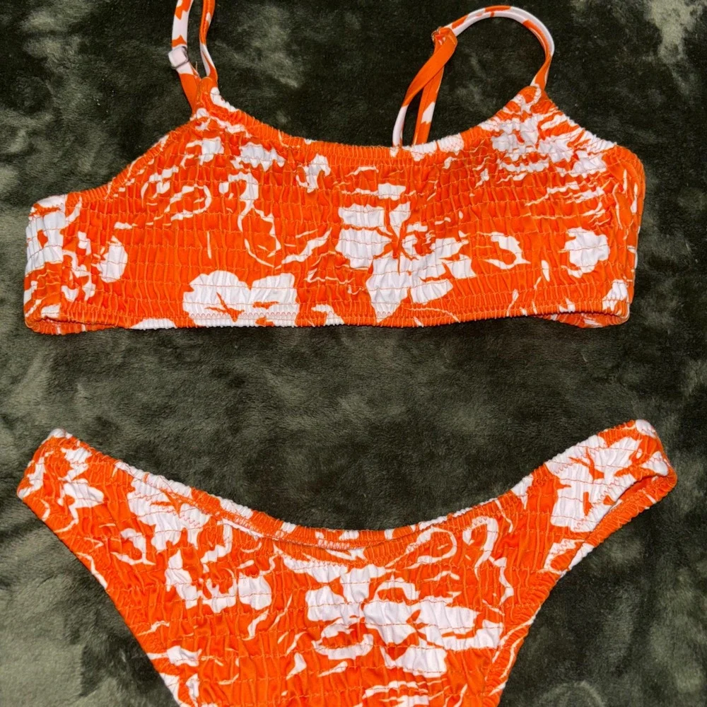 N/A bright bold